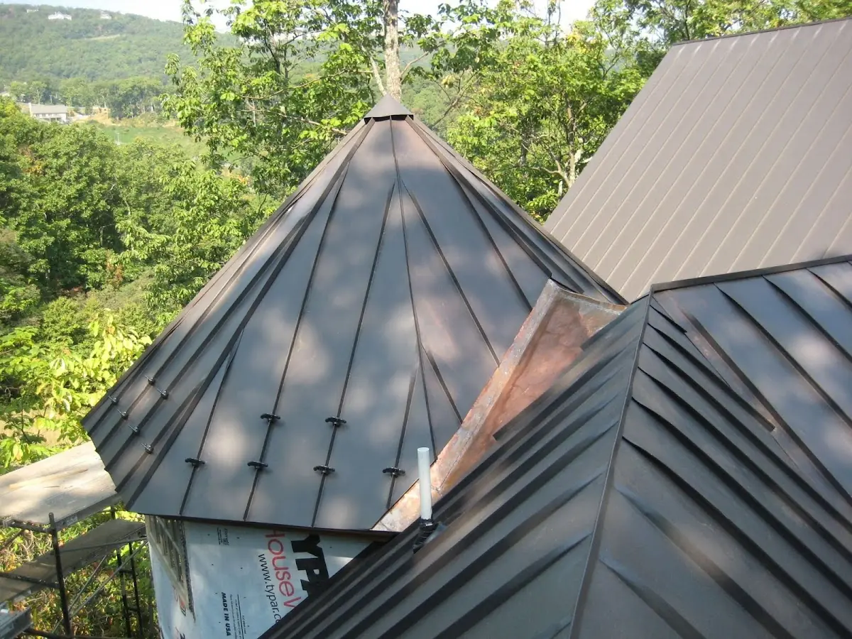 Professional Roof Tarp Installation by Craftsman Roofing in Erwin